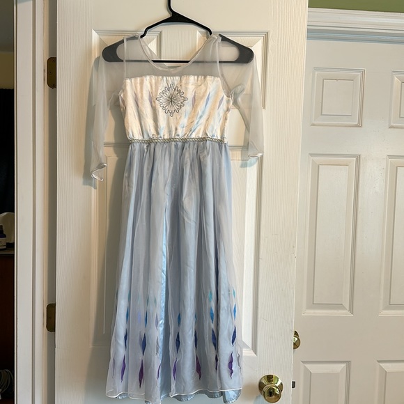 Disney Elsa Nightgown and Robe - size 9/10 - Picture 3 of 9